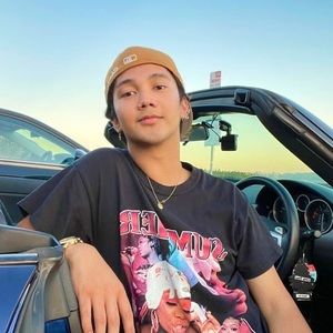 Meet your Posher, Charlz